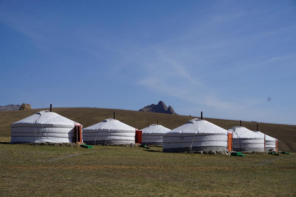 My Mongolia Eco Ger Camp Hotel Nalayh Exterior foto