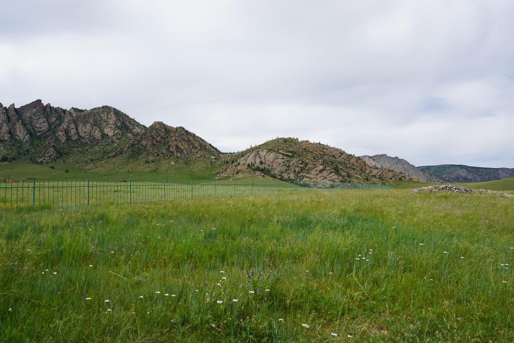My Mongolia Eco Ger Camp Hotel Nalayh Exterior foto