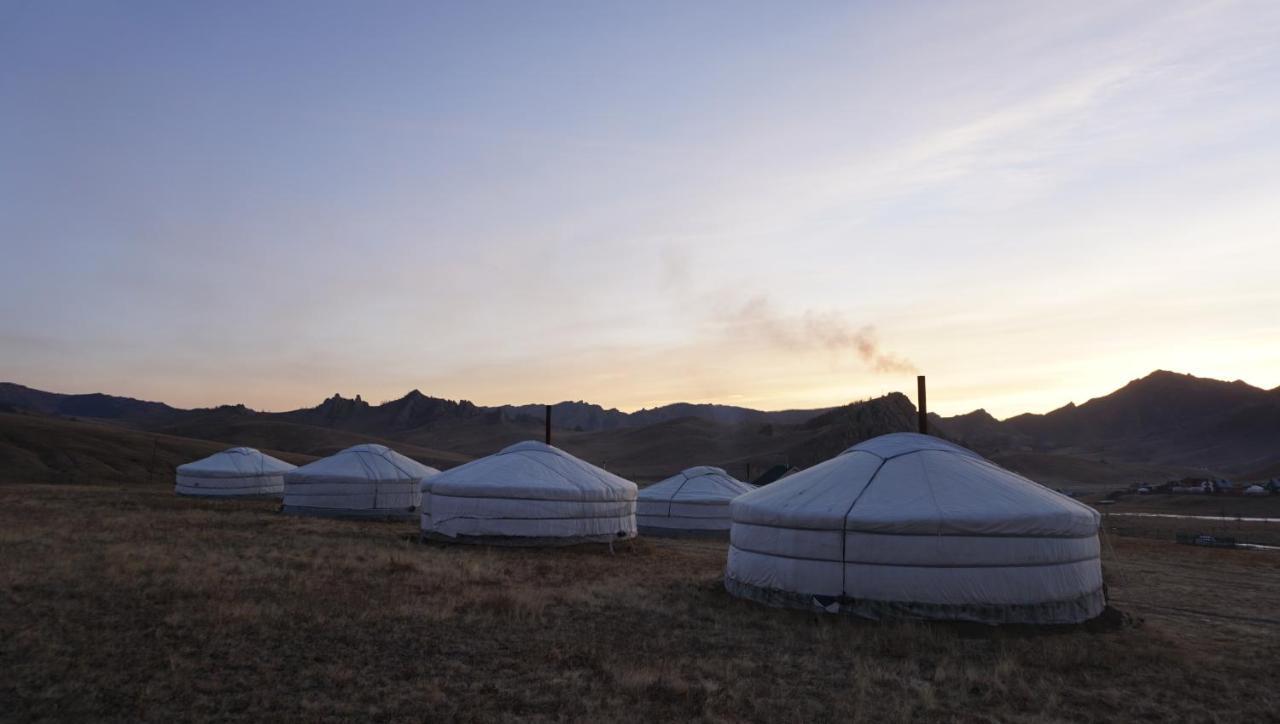 My Mongolia Eco Ger Camp Hotel Nalayh Exterior foto